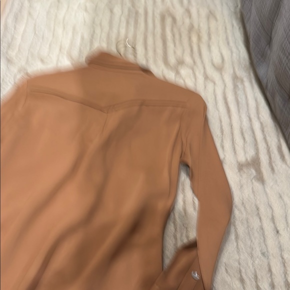 Rag & Bone Camel Shirt with White Button - Picture 7 of 7